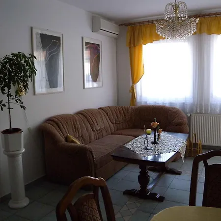 Ferienhaus In - Balaton 19022