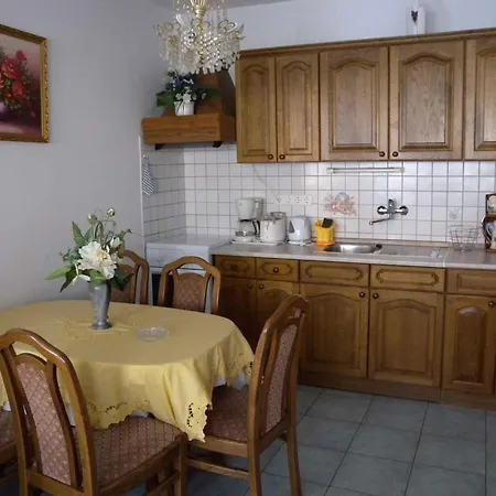 Ferienhaus In - Balaton 19022 *