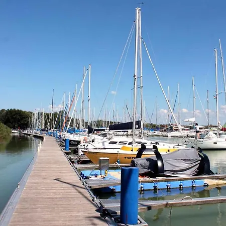Ferienhaus In - Balaton 19022 *