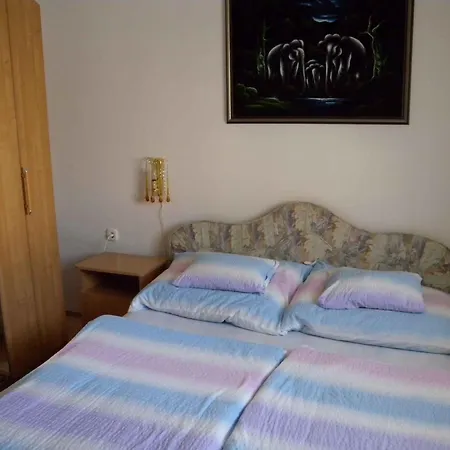 In - Balaton 19022 Keszthely