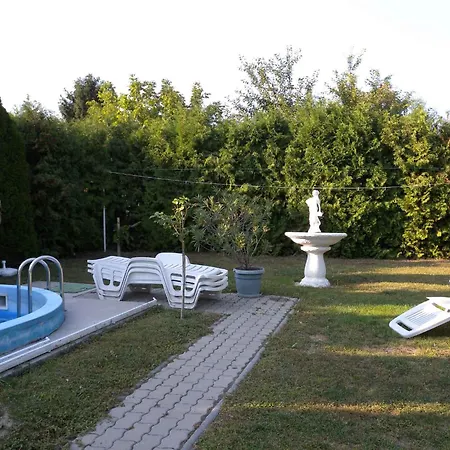 Ferienhaus In - Balaton 19022 *