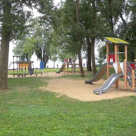 Ferienhaus In - Balaton 19022 *